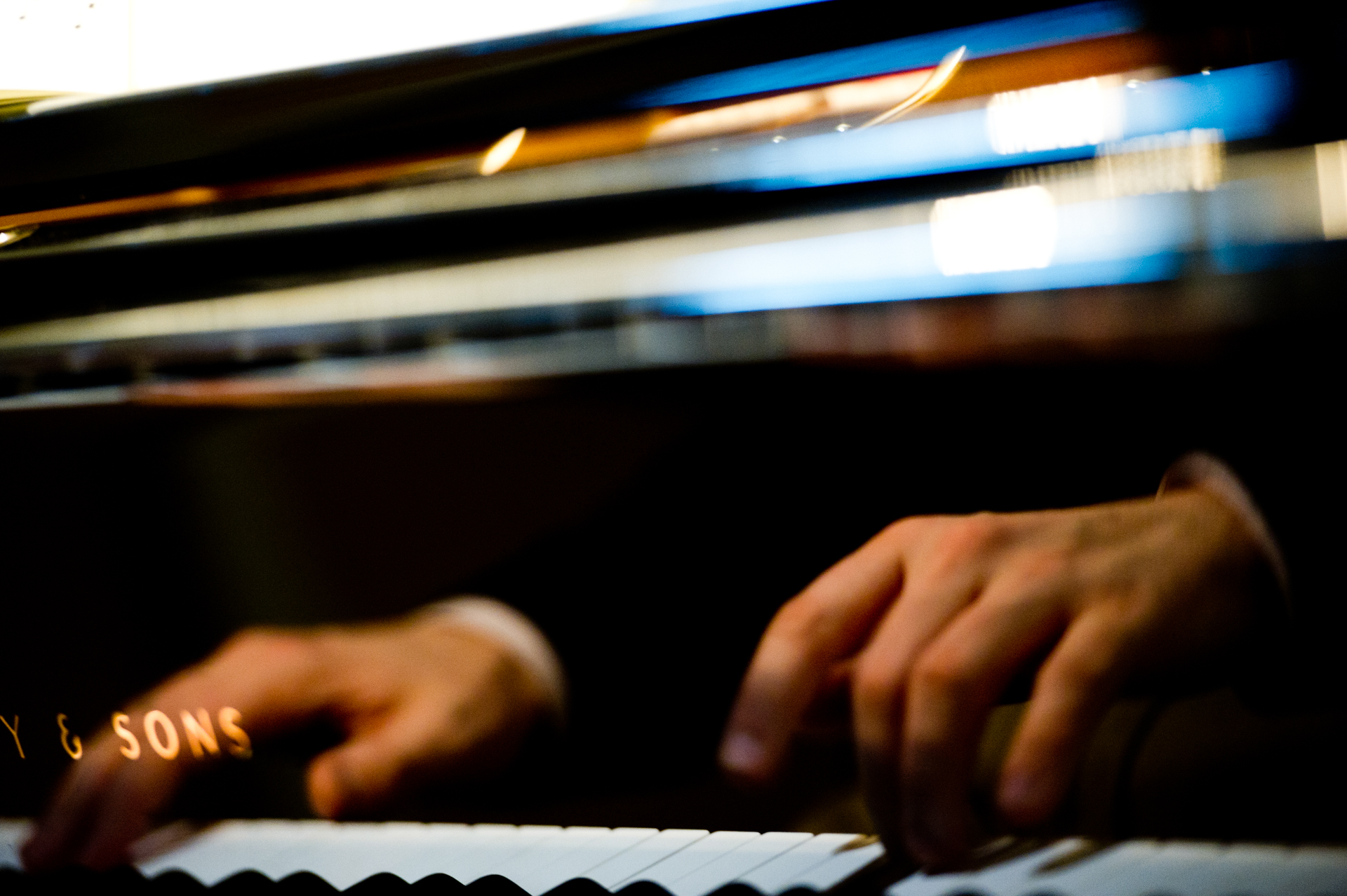 B - Piano