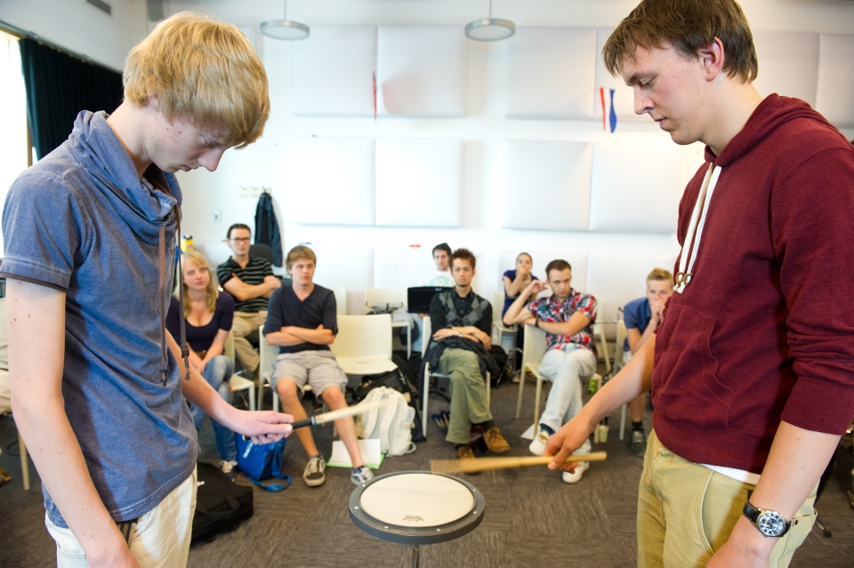 E - Percussion Friends Chamber Music Academy 2013