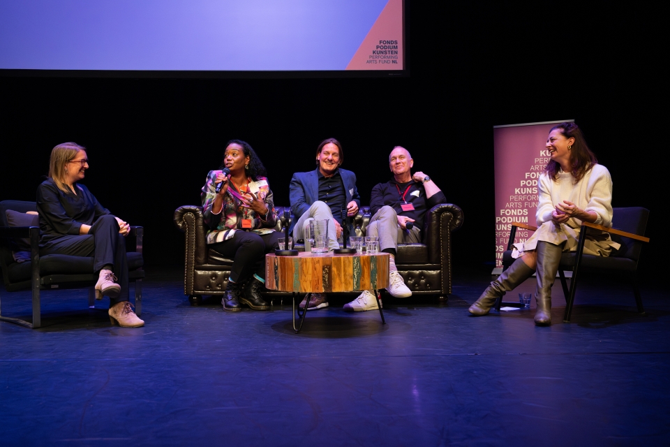 F - Fonds Podiumkunsten - Bijeenkomsten Meerjarige Subsidies