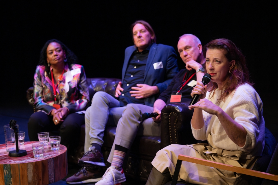 F - Fonds Podiumkunsten - Bijeenkomsten Meerjarige Subsidies