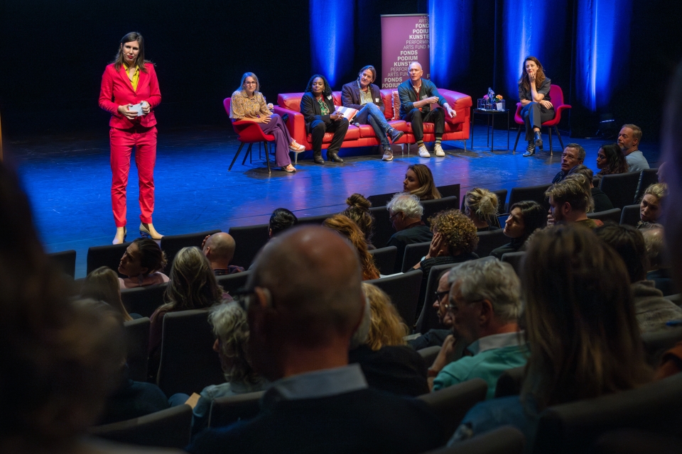 F - Fonds Podiumkunsten - Bijeenkomsten Meerjarige Subsidies