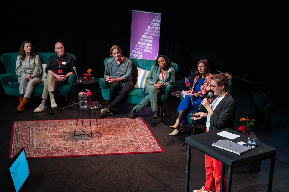 F - Fonds Podiumkunsten - Bijeenkomsten Meerjarige Subsidies