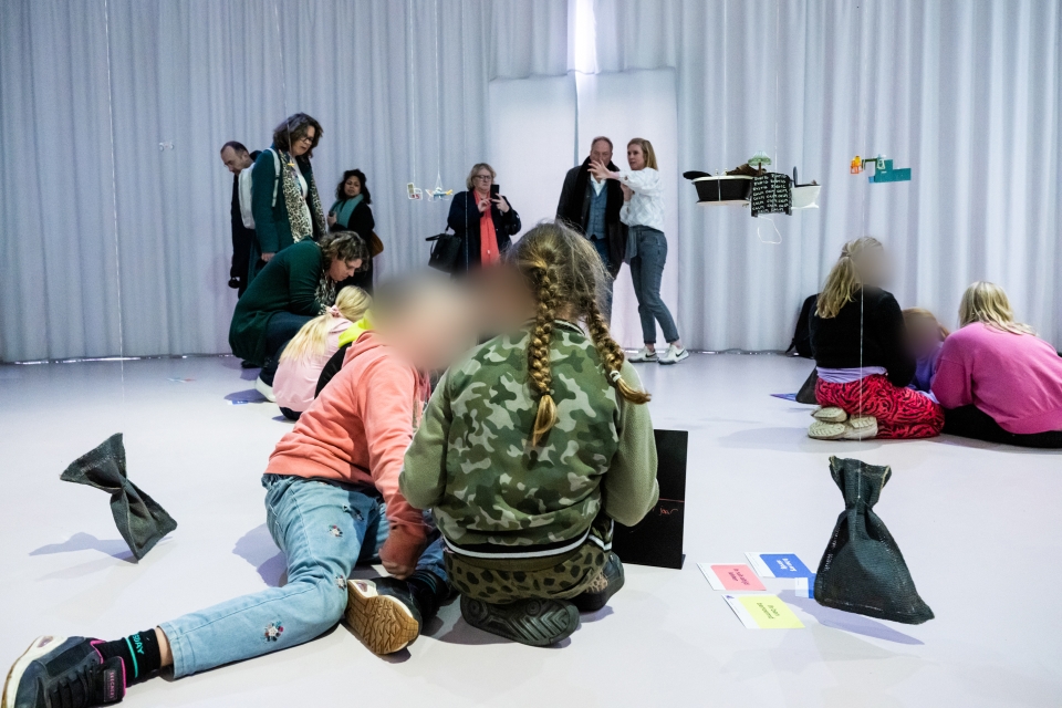 F - Provincie Flevoland - Bezoek Raad voor Cultuur