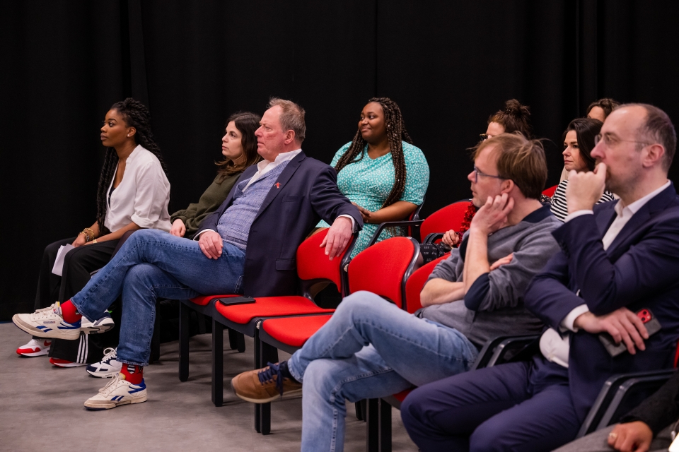 F - Provincie Flevoland - Bezoek Raad voor Cultuur