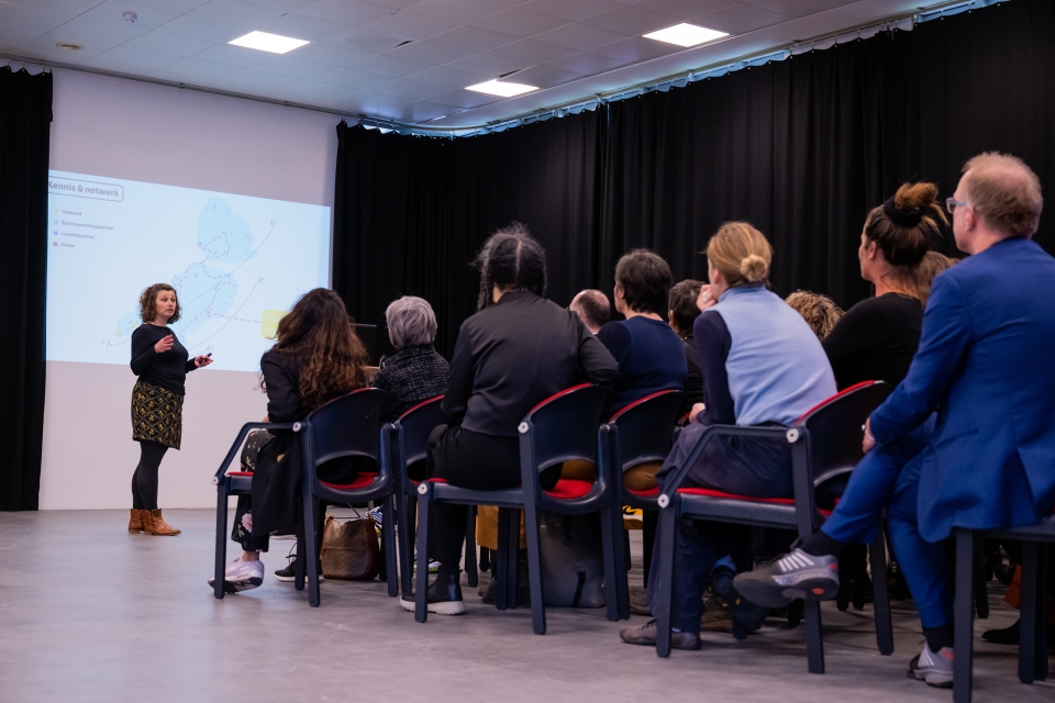 F - Provincie Flevoland - Bezoek Raad voor Cultuur