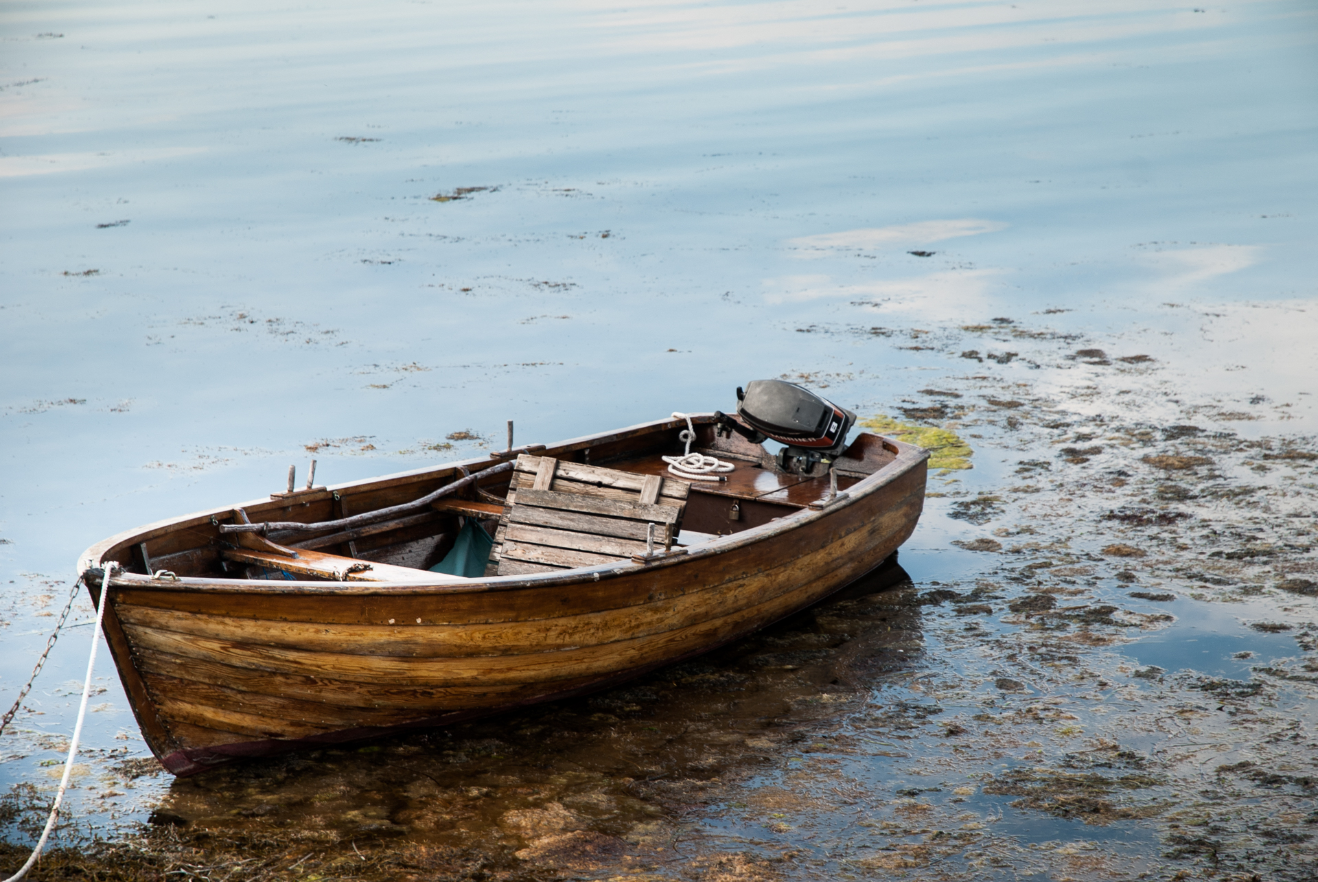 C - Lonely Boat
